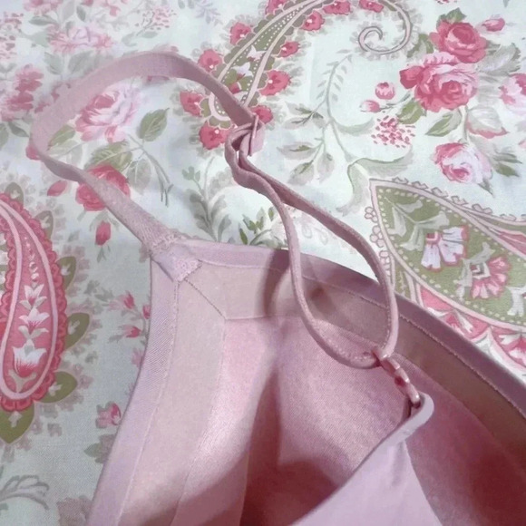 Victoria's Secret Nude Unlined Bra 34C - Picture 6 of 6